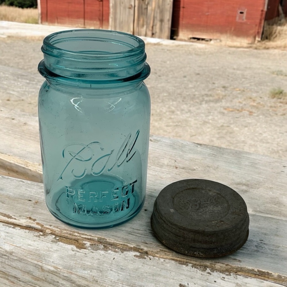 Ball Perfect Mason Glass Jar 1923-33 Pint Size #5 Aqua Blue With Zinc Metal Lid